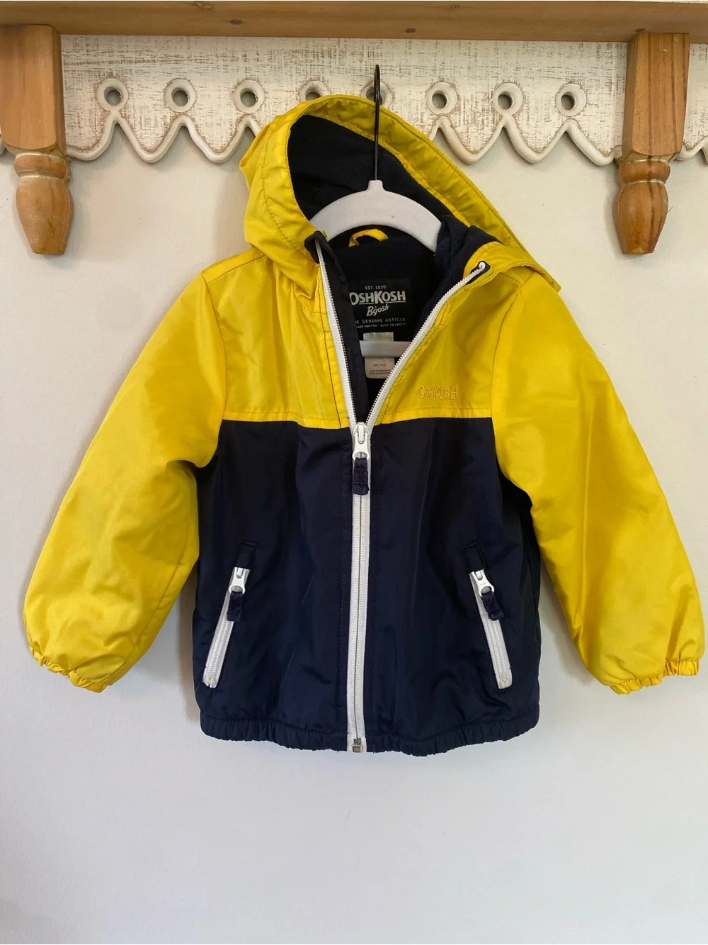 OshKosh B’gosh Vintage Colorblock Hooded Windbreaker Jacket with fleece lining.